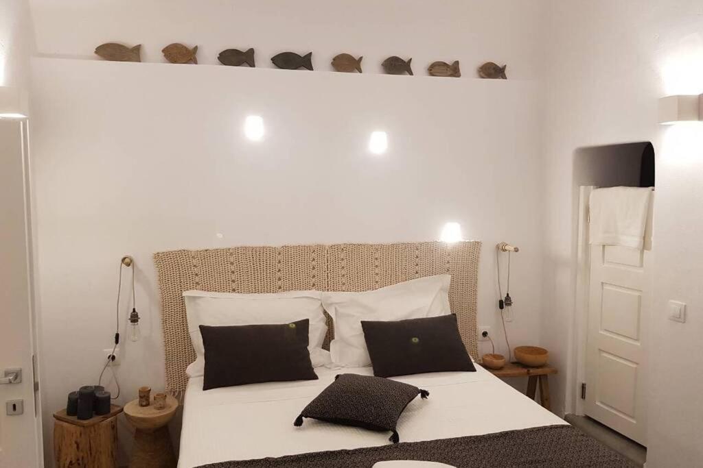 Santorini Folia Cave House With Jacuzzi Villa Pyrgos Kallistis ภายนอก รูปภาพ